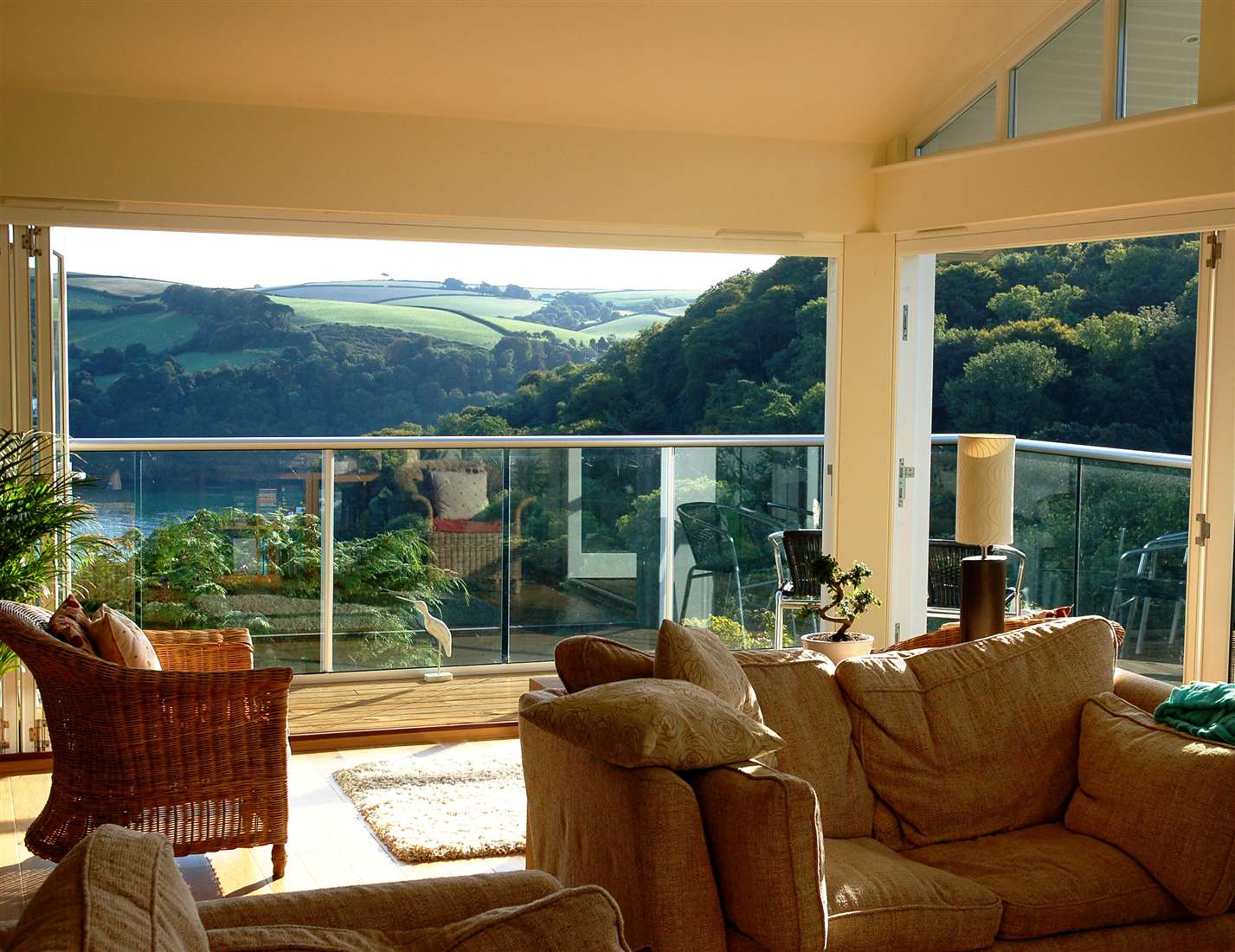 Large Clear Glass Balustrade with stunning view