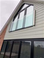 Frameless Glass Juliet Balcony