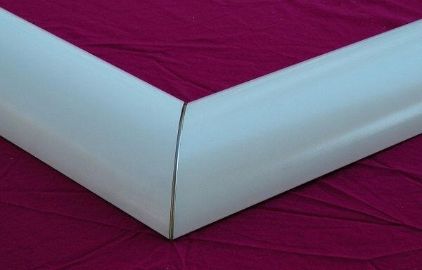 Balcony 2 White handrail