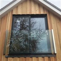 Frameless Glass Juliet Balcony