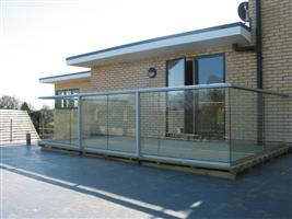 balcony 2 system glass balustrade dundee