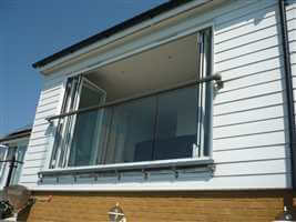 Wide glass juliet balcony kent