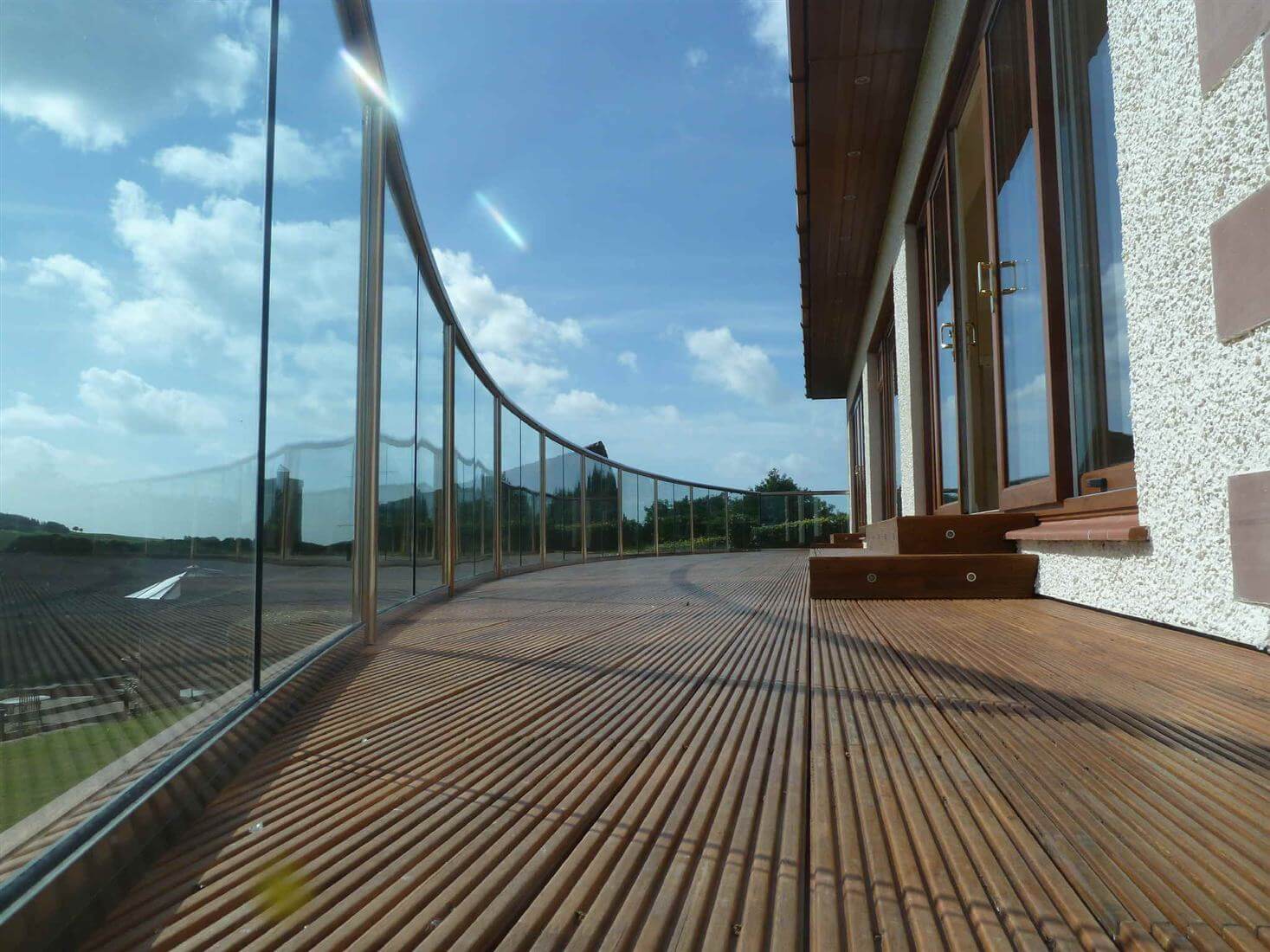 Curved Glass Balustrade - amazing design that brings elegance