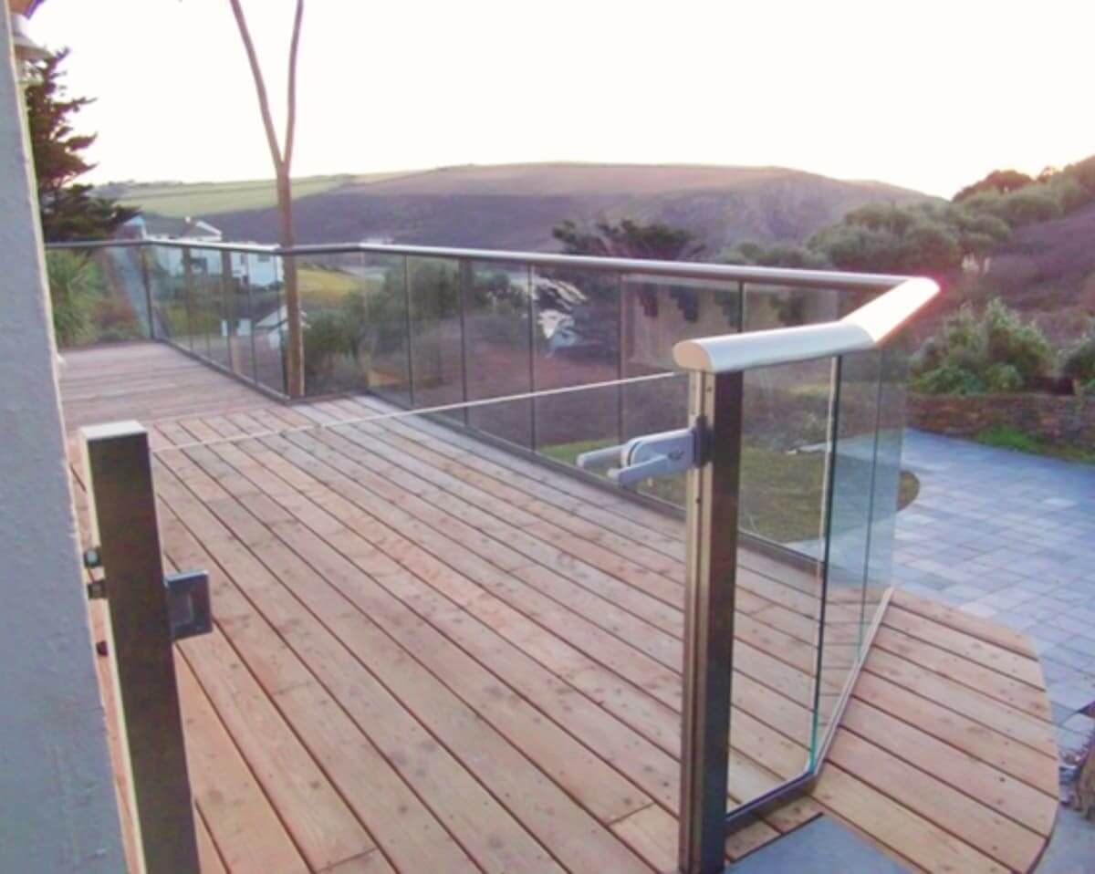 glass-gates