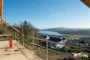 glass balcony balustrade installation