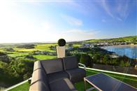 Can you have a glass balustrade without a handrail on top? What are the UK regulations for this? Balcony Systems Solutions Ltd