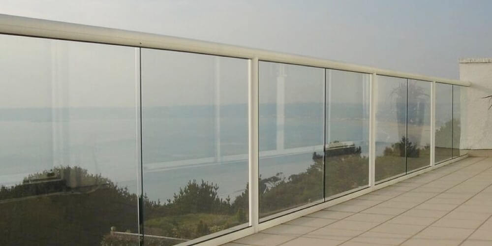 Glass Balustrades Nottinghamshire Outlet