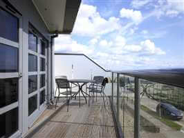 Opaque Glass Privacy Screens on Balustrade