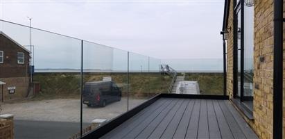 Frameless Balustrade, Jet Black channel