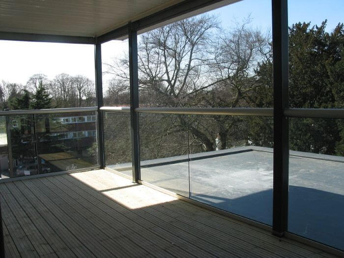 glass balcony with safety glass st helens