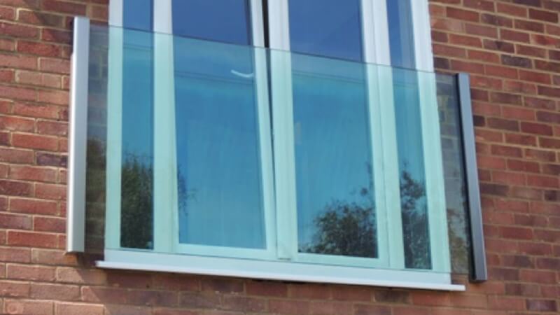 Frameless Glass Juliet Balcony