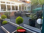 Can you have a glass balustrade without a handrail on top? What are the UK regulations for this? Balcony Systems Solutions Ltd