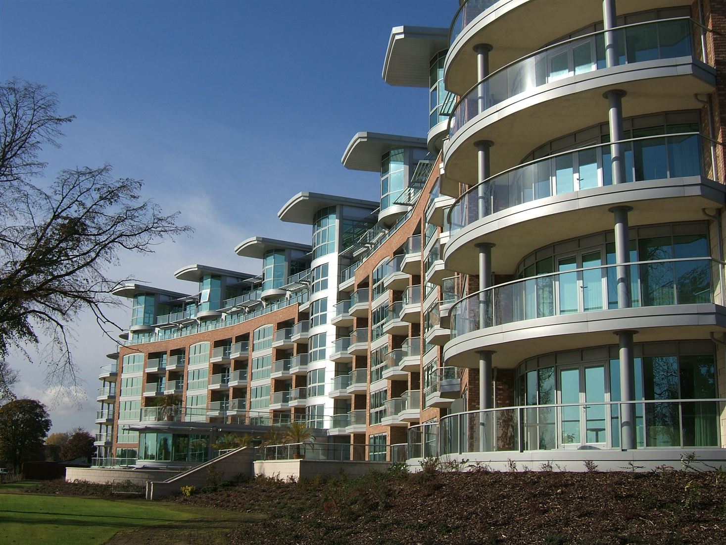 bALUSTRADE PROJECT IN ral 7016