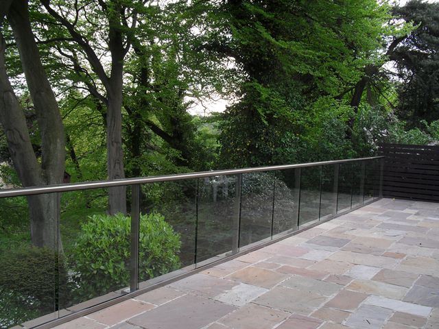 glass balustrade in morpeth2