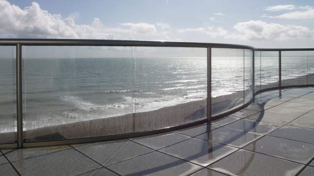 Balustrading curved