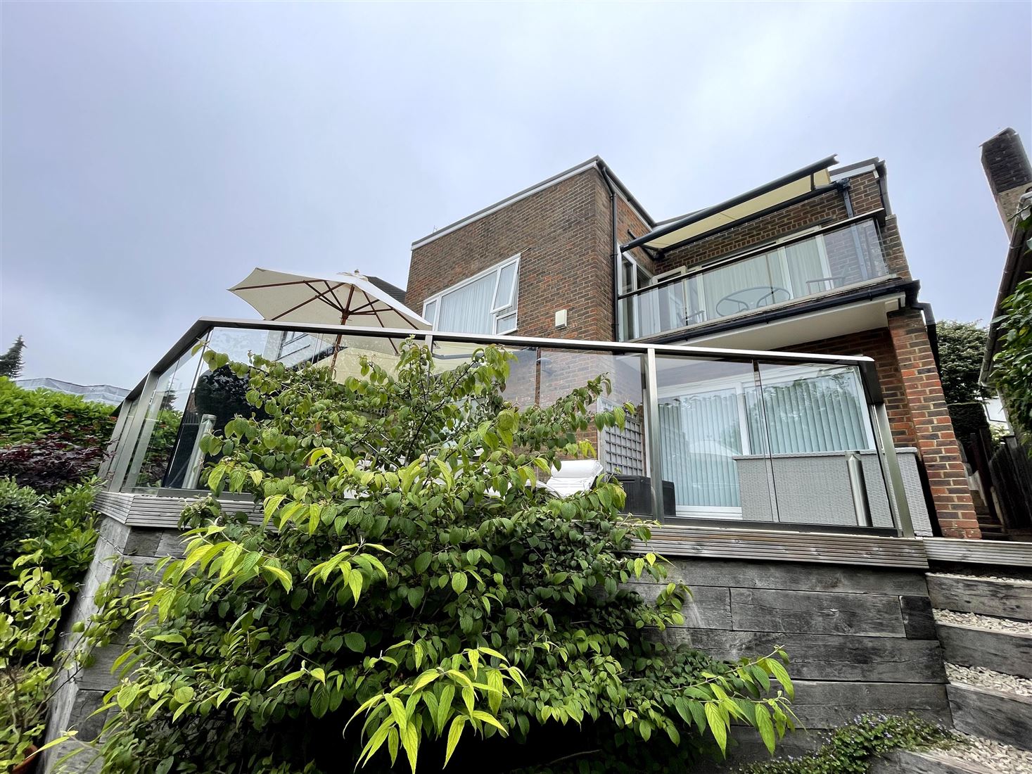 clean and neat glass balconies in brighton