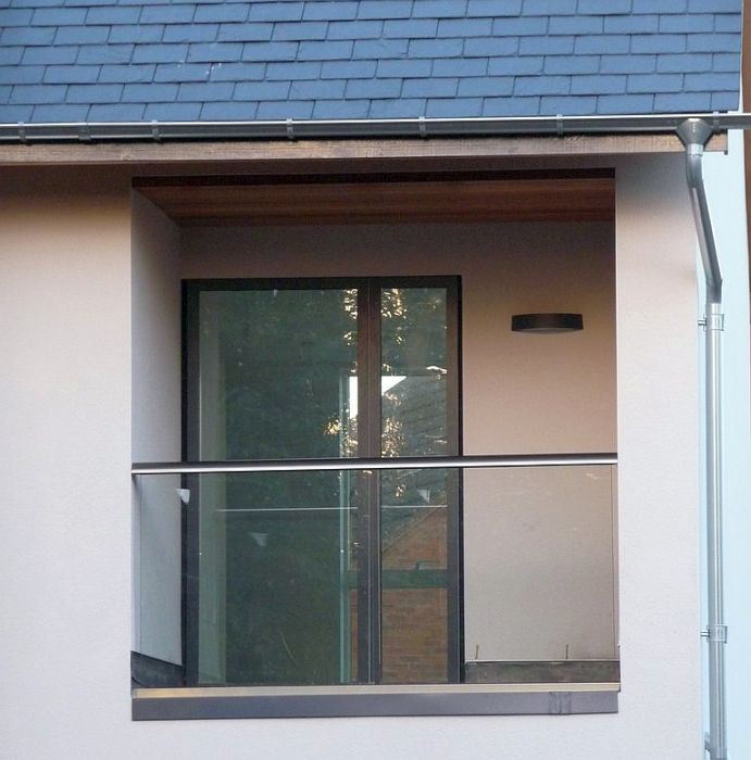 glass balustrade project in rugby