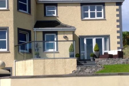 Balcony 2 system glass balustrade