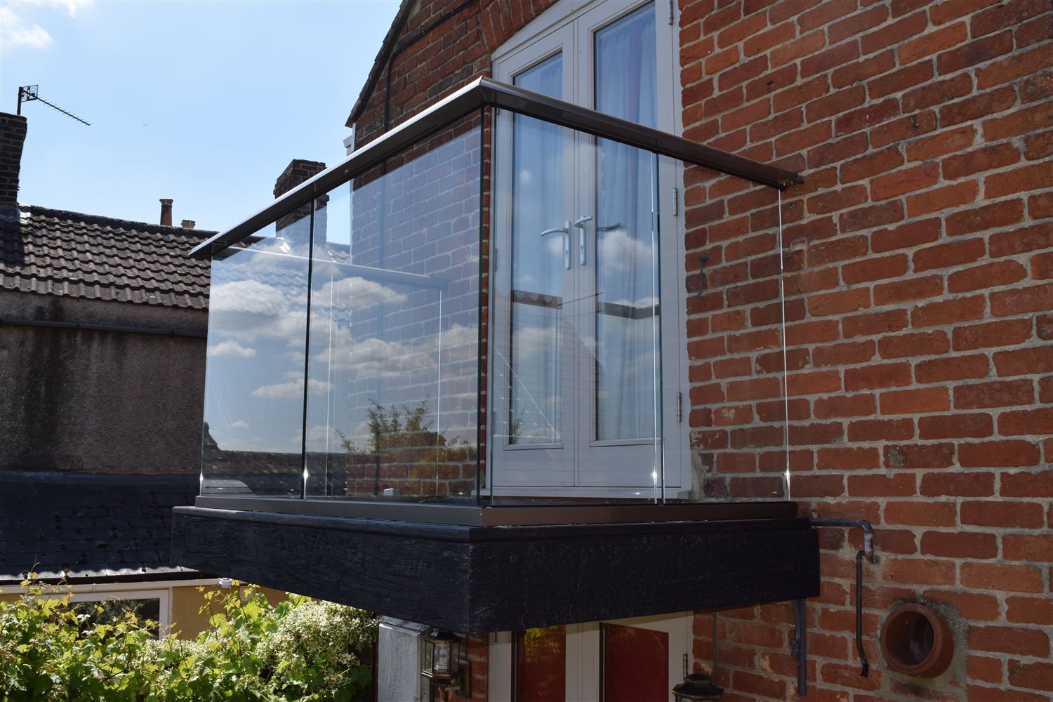 Aerofoil Glass Balustrade system installed on a 150 year-old property in North Bradley, Wiltshire.