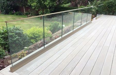 SG12 Frameless Glass Balustrades with Top Rail Above Floor Level